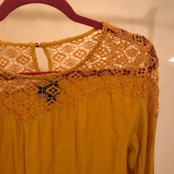 mustard blouse with crochet detail - Picture 3 of 3